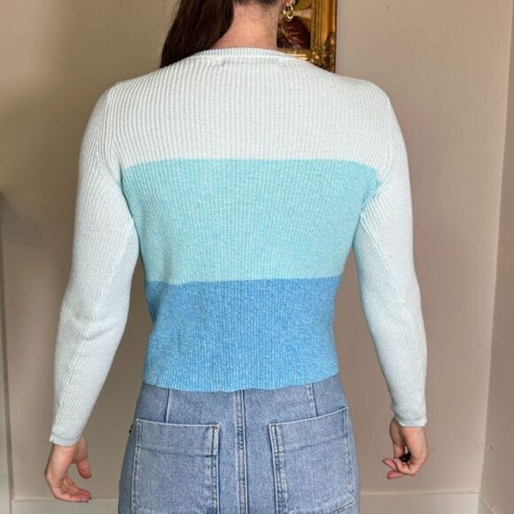 Lilly Pulitzer Blue Gradient Crew Neck Sweater Size XS - Picture 4 of 5